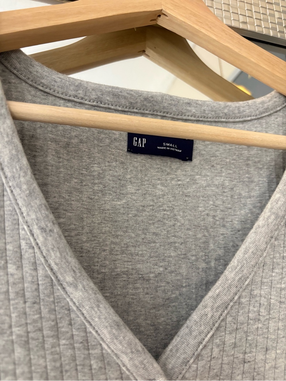 GAP Light Gray Ribbed Button-Down cardigan - Picture 3 of 3